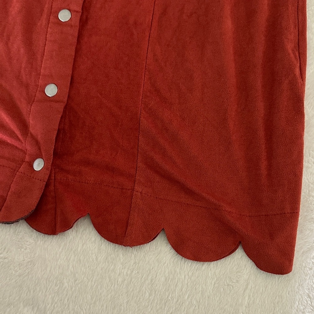Altar’d State Button-Front Scallop Hem Skirt - Picture 2 of 7